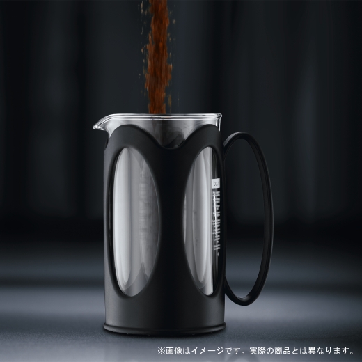 粉を入れお湯を注ぐ