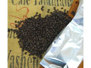 【コーヒー豆】【フェアトレード/ピースコーヒー】東ティモールピースコーヒー 焙煎豆・中煎り（500g）