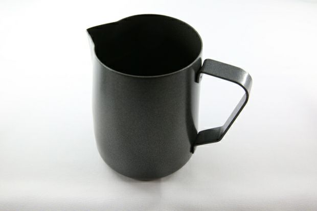 【販売終了】【ミルクピッチャー】RW ラテアートピッチャー12oz. 全面黒テフロン・口尖り加工
