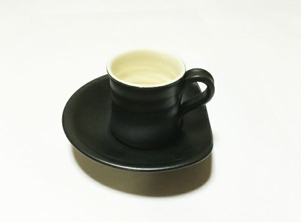 【紫香陶房】信楽焼 コーヒーカップ＆ソーサー 黒 140ml