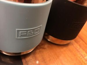 FBC オリジナル RW ハンドルフリーピッチャー用シリコンラバー 20oz. ブルー