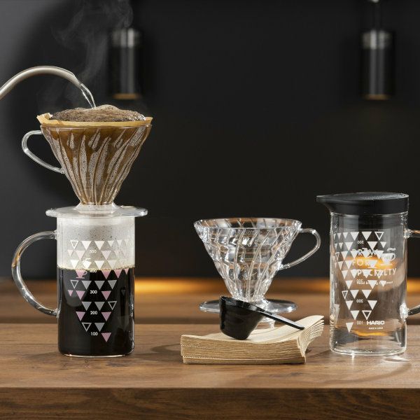 【販売終了】【HARIO】 V60 ドリッパー＆サーモカラーサーバーセット　ブラック　1～4杯用 VDSS-3012-B