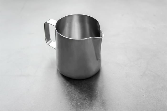 【WPM】ミルクピッチャー ラウンドスパウト  600cc HC7020ST