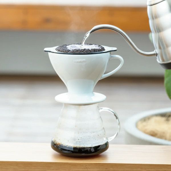 【販売終了】【ハリオ】V60 ドリッパー 1～4杯用 ホワイト
