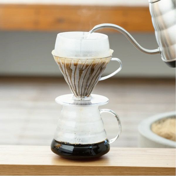 【ハリオ】V60 Drip-Assist Set 1～4杯用 VCF-02W 40枚付き 透明