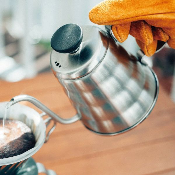 【ハリオ】V60 メタルドリップケトル・ヴォーノ 実用容量500ml ヘアラインシルバー