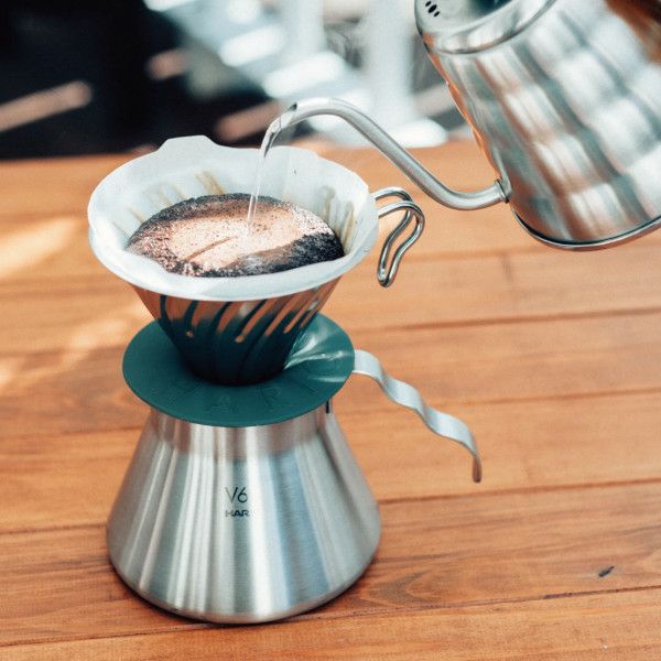 【ハリオ】V60 メタルコーヒーサーバー 実用容量500ml ヘアラインシルバー